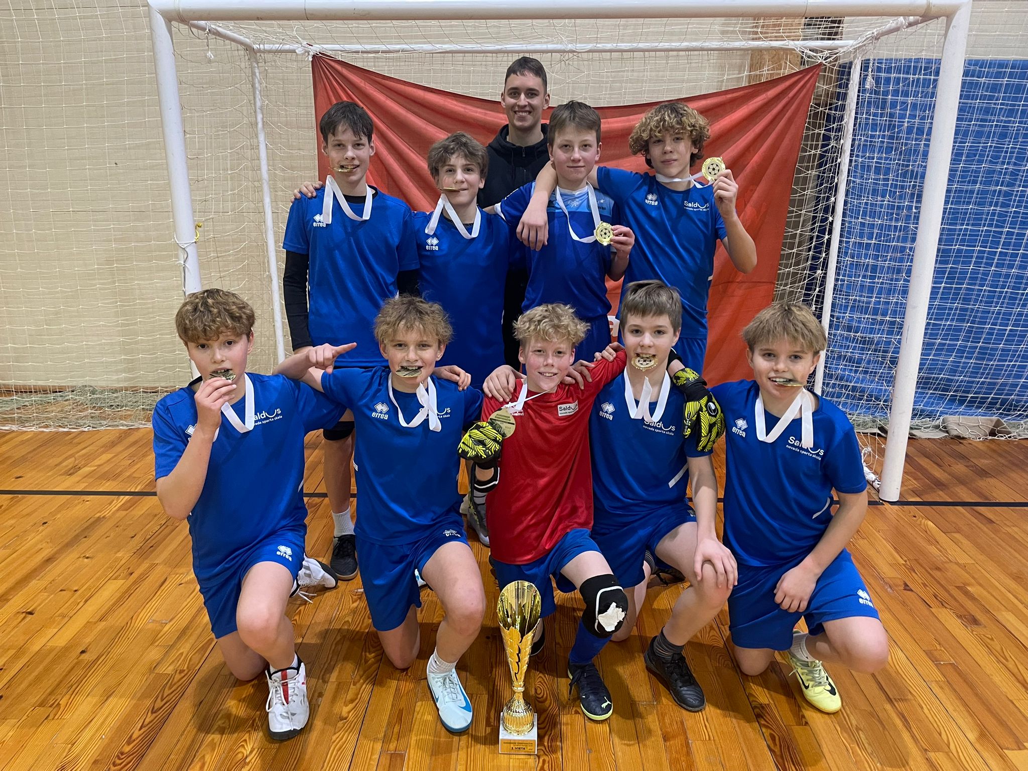 Lepojamies ar mūsu jaunajiem futbolistiem