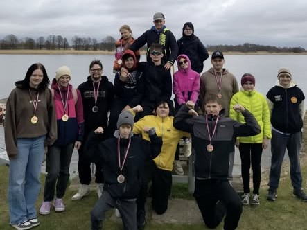 Smaiļotāji un kanoe airētāji atklāj sezonu, iegūstot vairākas godalgotas vietas